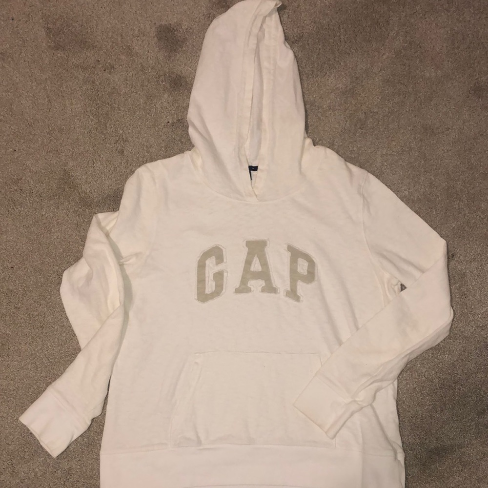 Gap light pullover